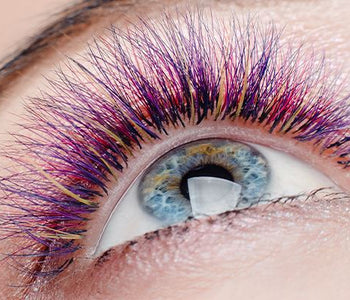 Eyelash Extension Styling Tips For The Festive Season