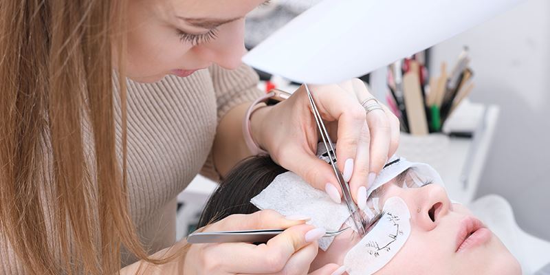 5 Tips to Get You Started As A Lash Artist