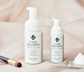 A Complete Guide: How to Clean Eyelash Extensions