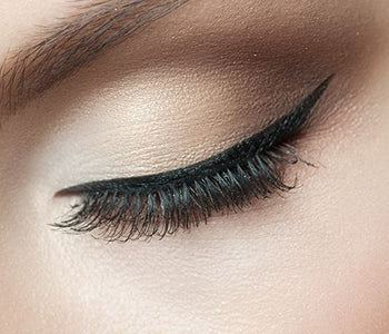Can you wear makeup with eyelash extensions?