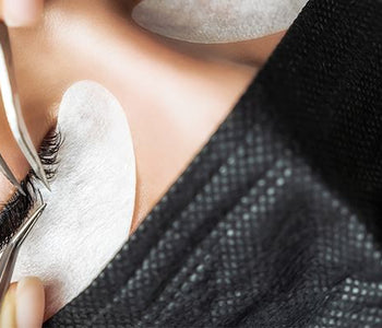 Does wearing a mask cause lash retention issues?