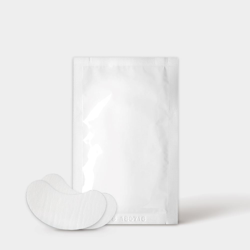 Lint-free eye patch set in a plain white pouch with white eye patches in front.